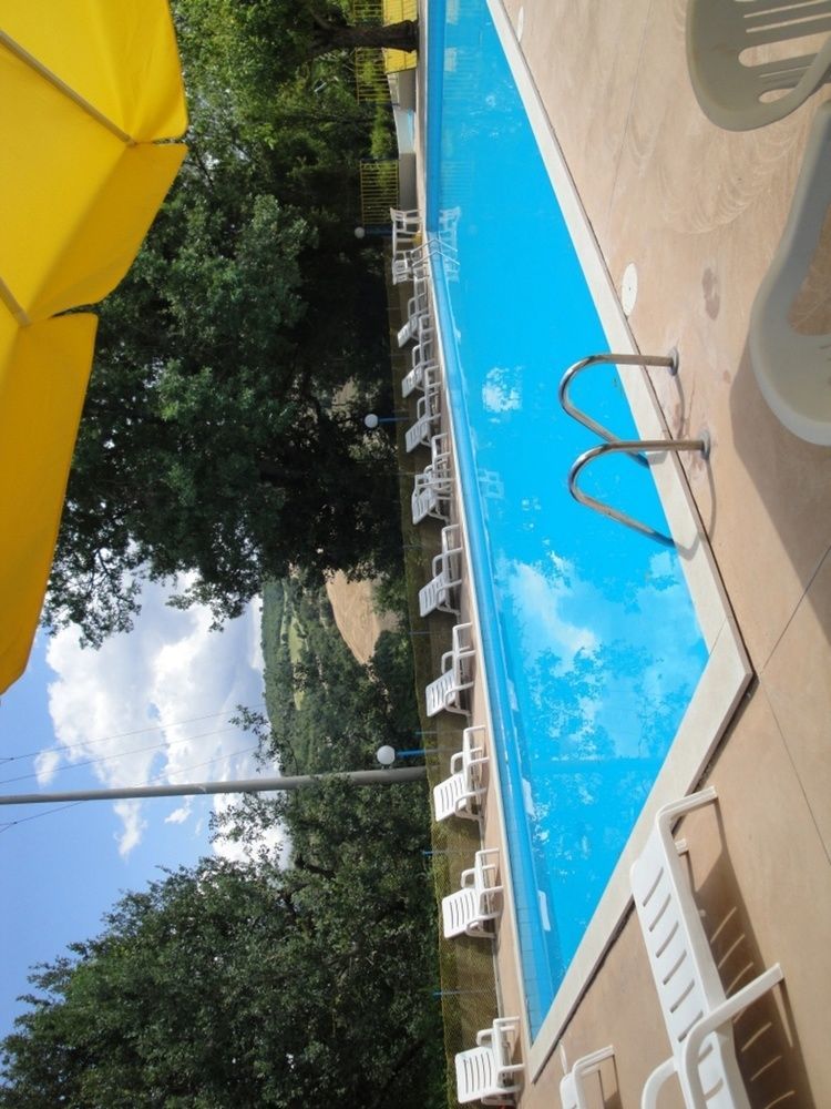 Hotel La Meridiana ウルビーノ エクステリア 写真