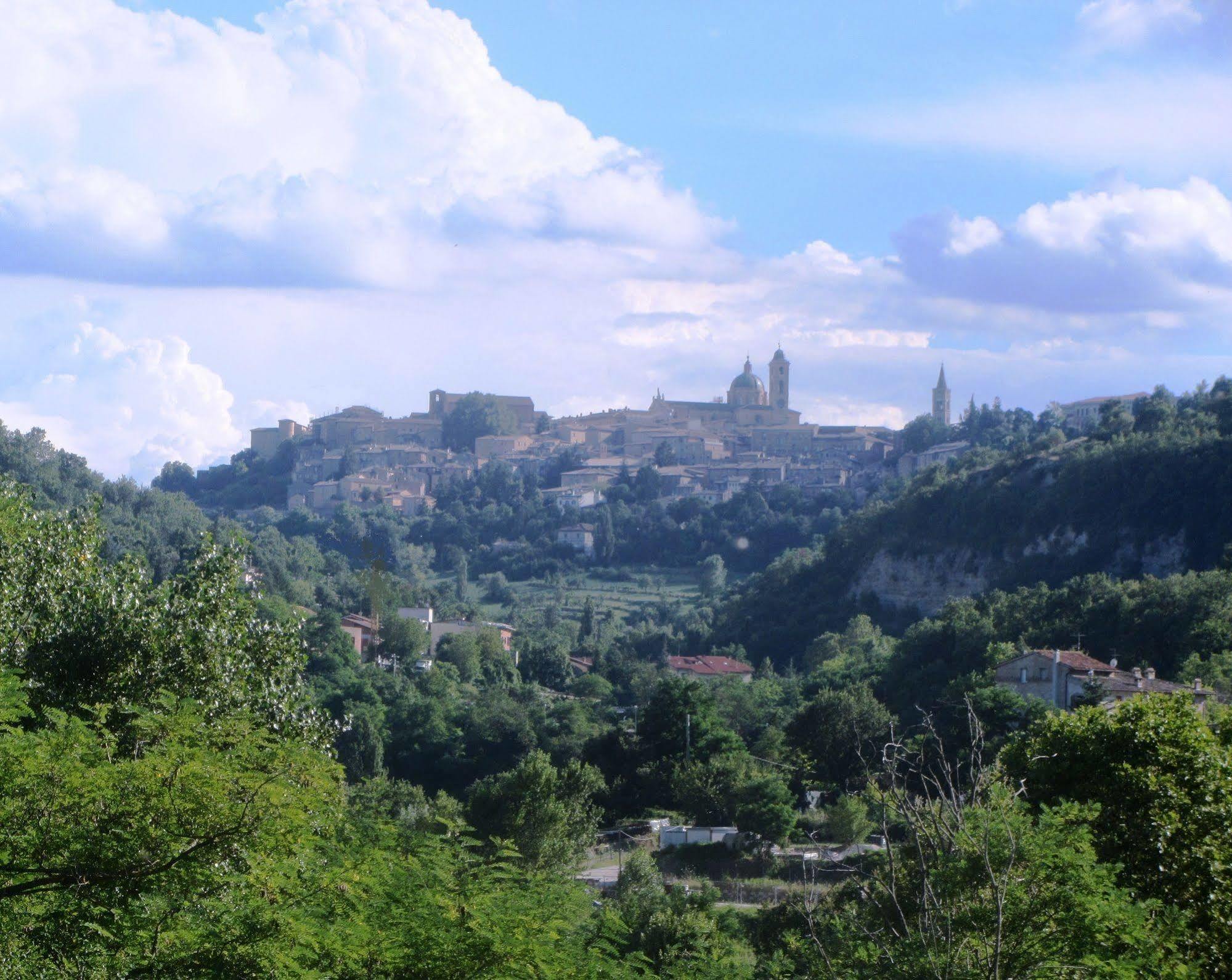Hotel La Meridiana ウルビーノ エクステリア 写真