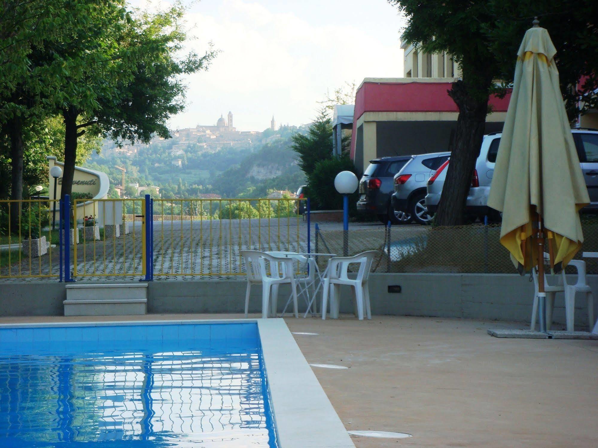 Hotel La Meridiana ウルビーノ エクステリア 写真