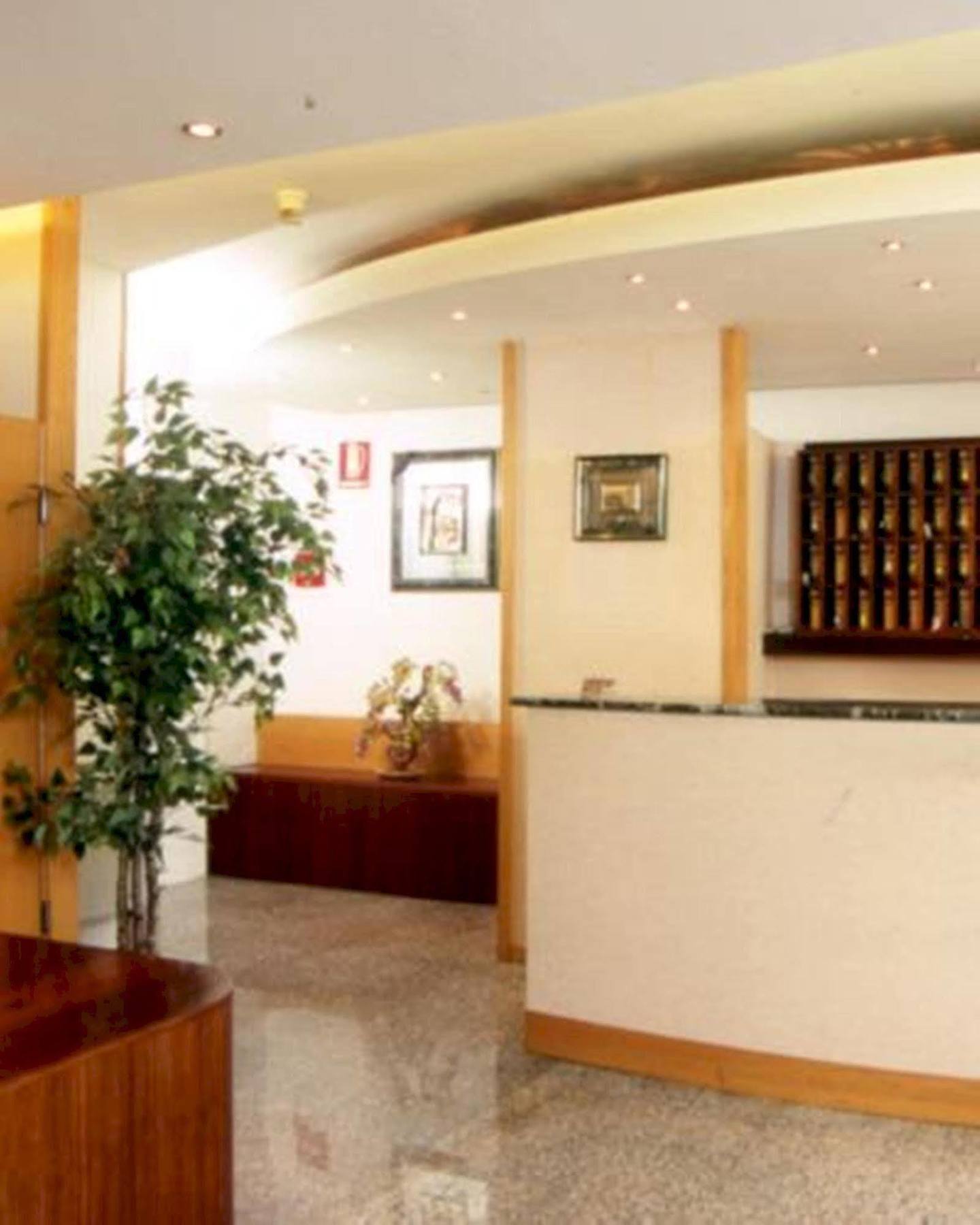Hotel La Meridiana ウルビーノ エクステリア 写真